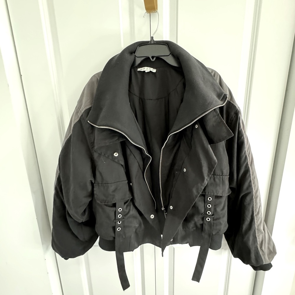 Hyvfe Puff Jacket